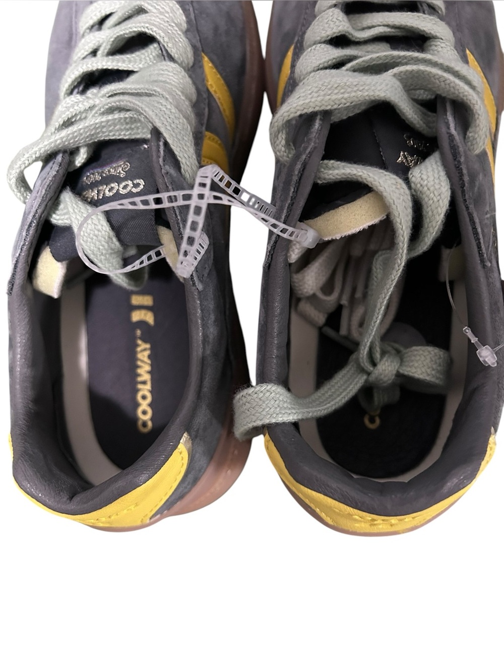 New Coolway Goal Sneaker Woman’s 7 Blue Indigo and Yellow - Picture 6 of 7